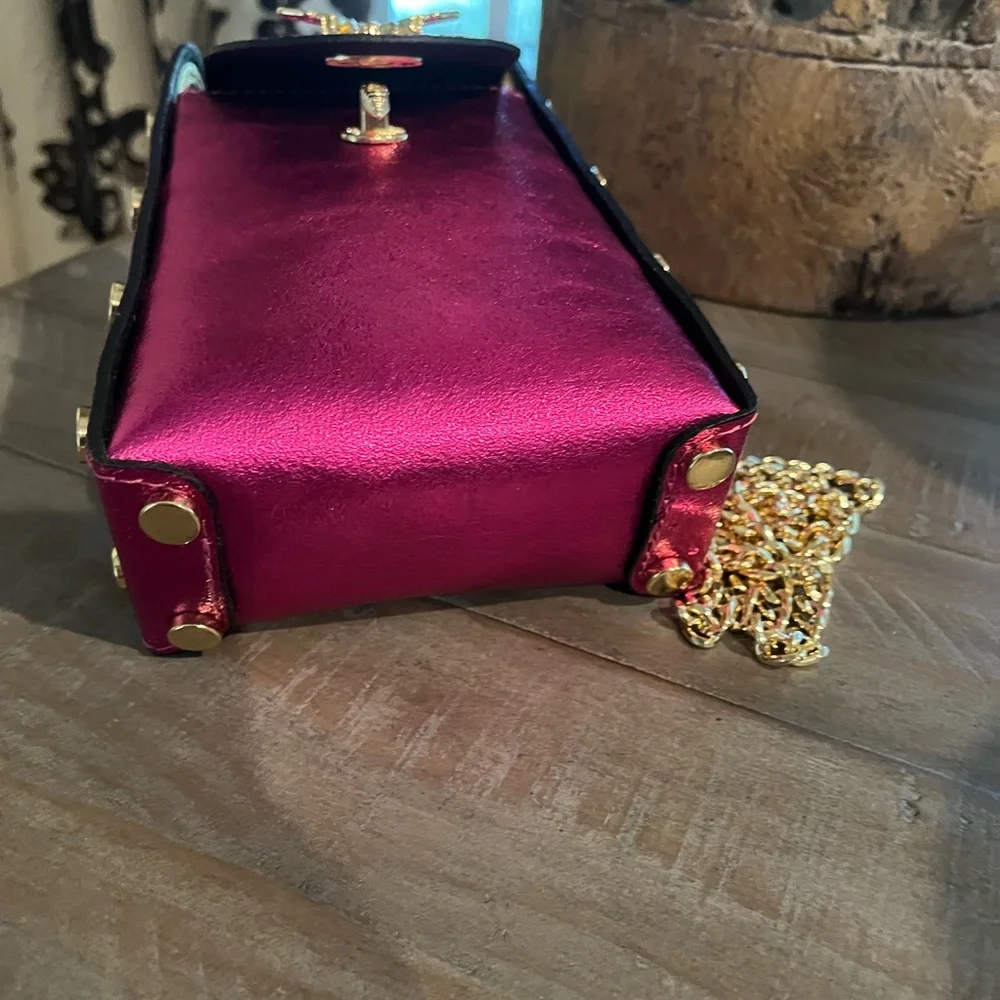 NWOT Vera Pelle Italian Leather Bee Handbag in Metallic Pink and Brilliant Gold - Picture 14 of 16